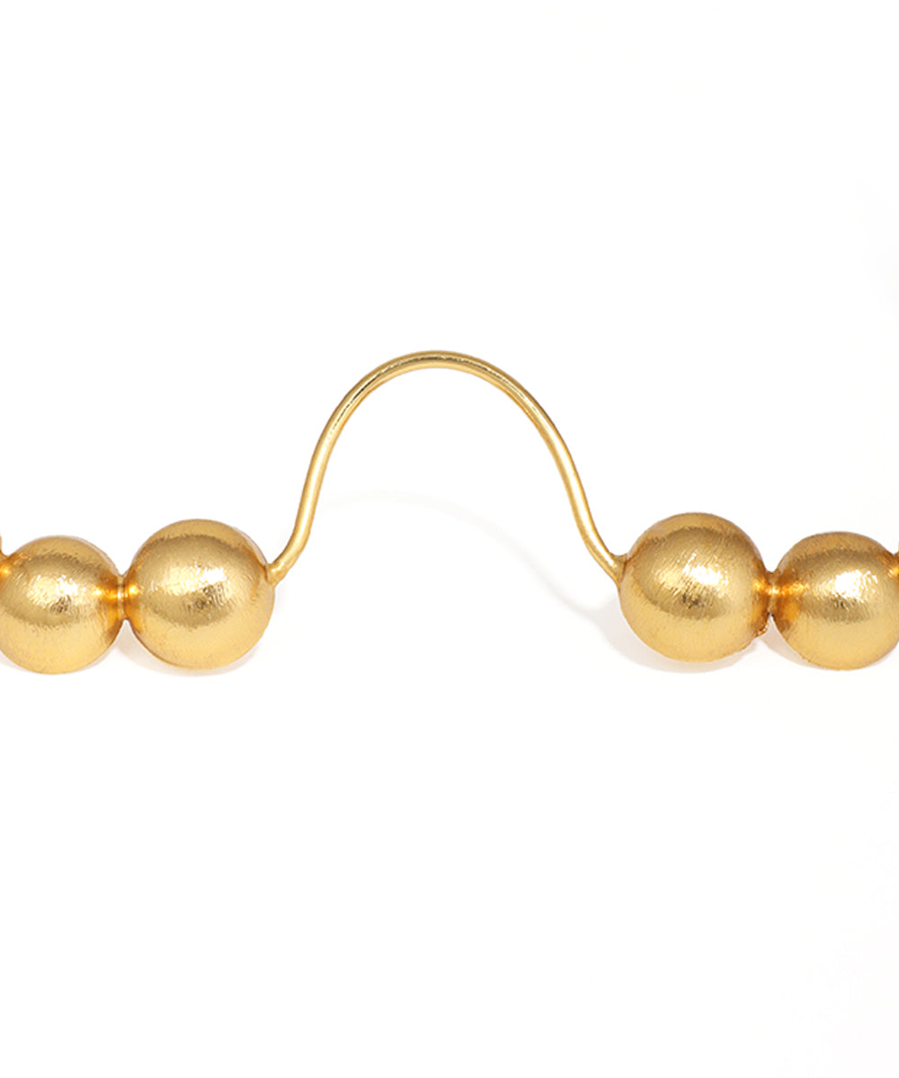 Organic Wavy Beaded Facelet | Stylika