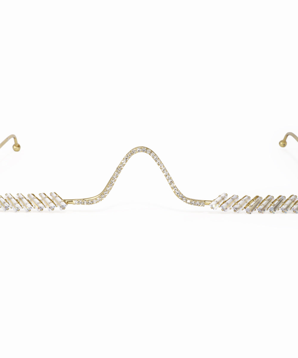 Wavy Crystal-Adorned Facelet | Stylika