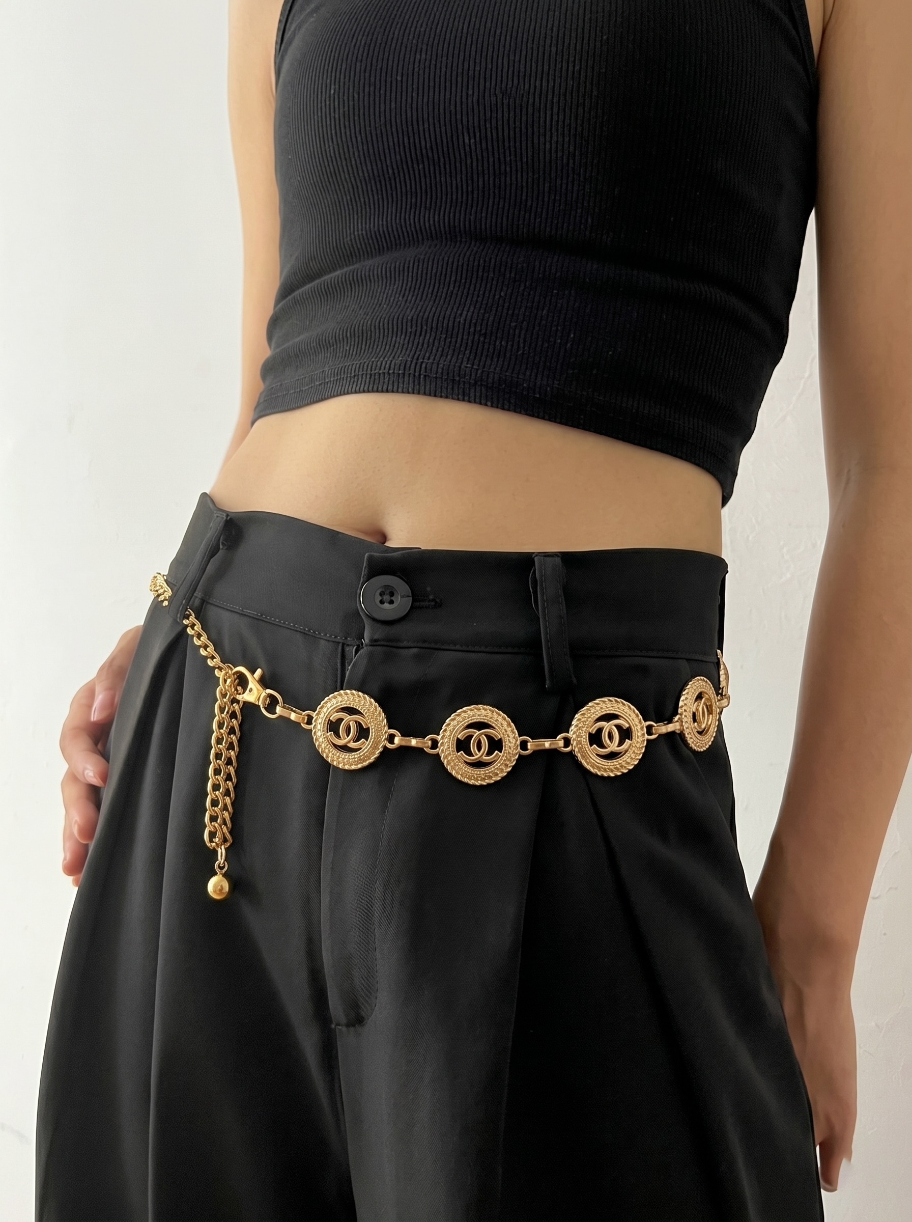 Interlocking Circle Medallion Waist Chain | Stylika