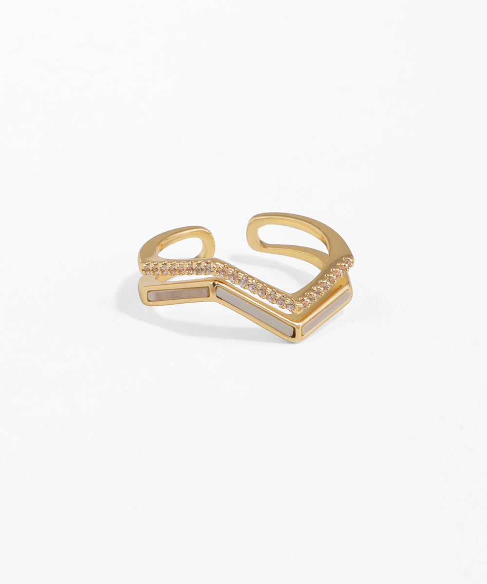 Contoured Chevron Ring with Inlay & Sparkle Detail | Stylika