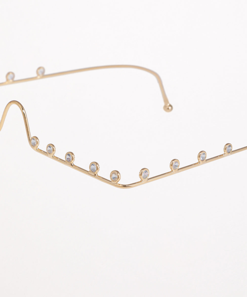 Fashion-Forward Wavy Outline Facelet | Stylika