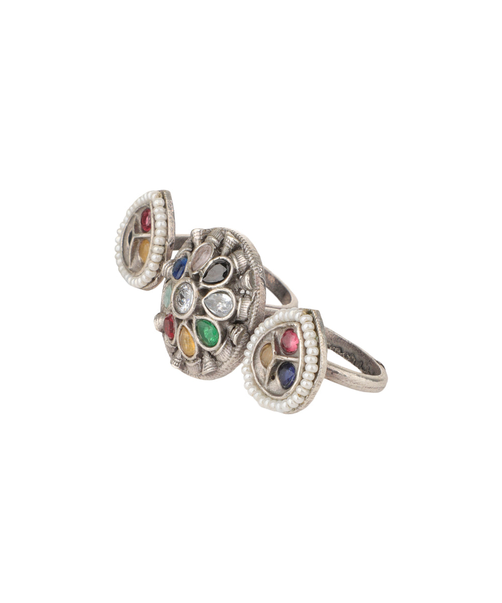 Petal Medallion Trio Ring | Stylika