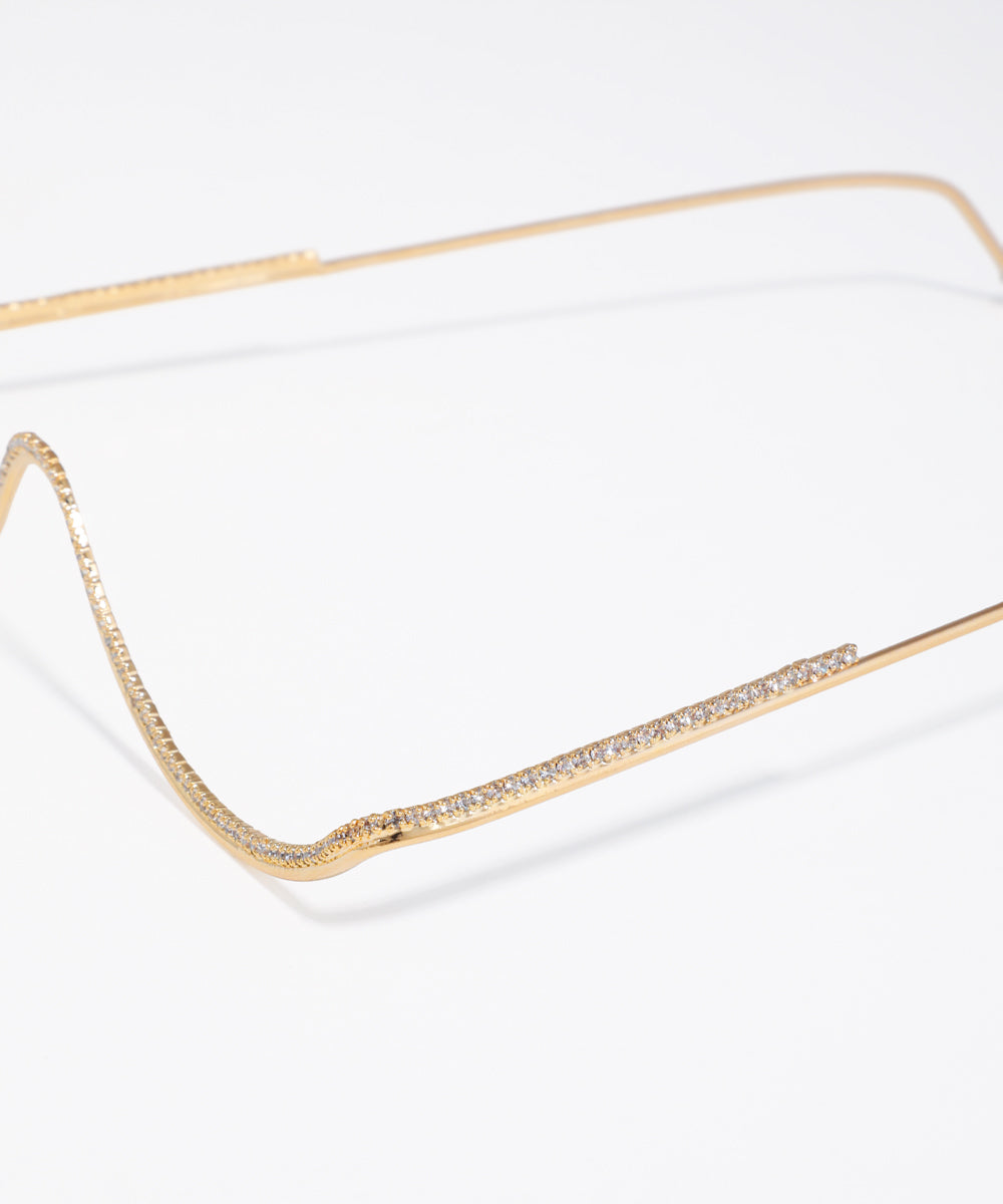 Statement Wavy Contoured Facelet | Stylika