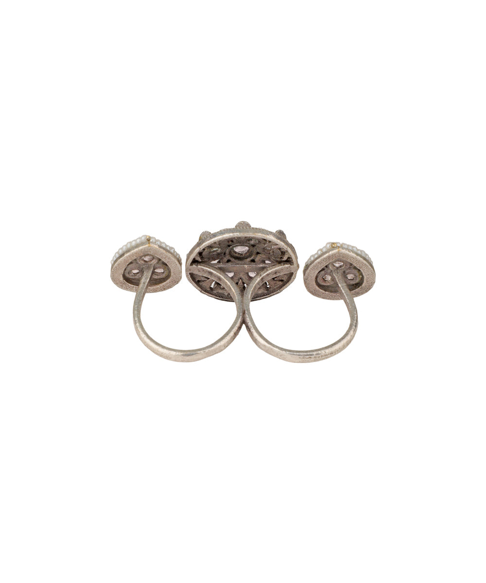 Petal Medallion Trio Ring | Stylika