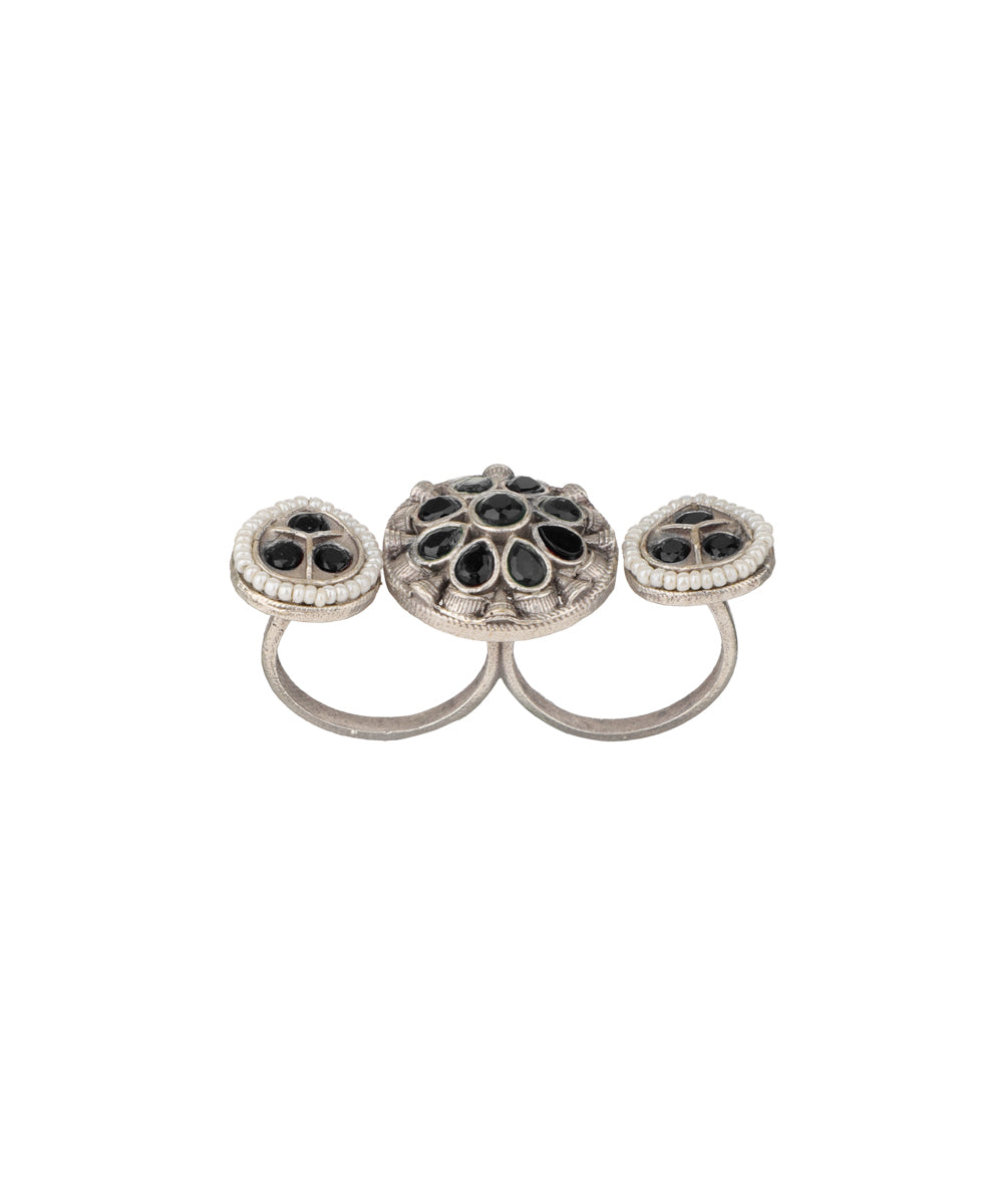 Petal Medallion Trio Ring | Stylika