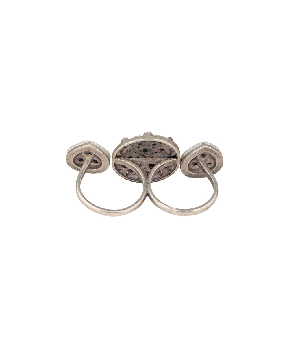 Petal Medallion Trio Ring | Stylika