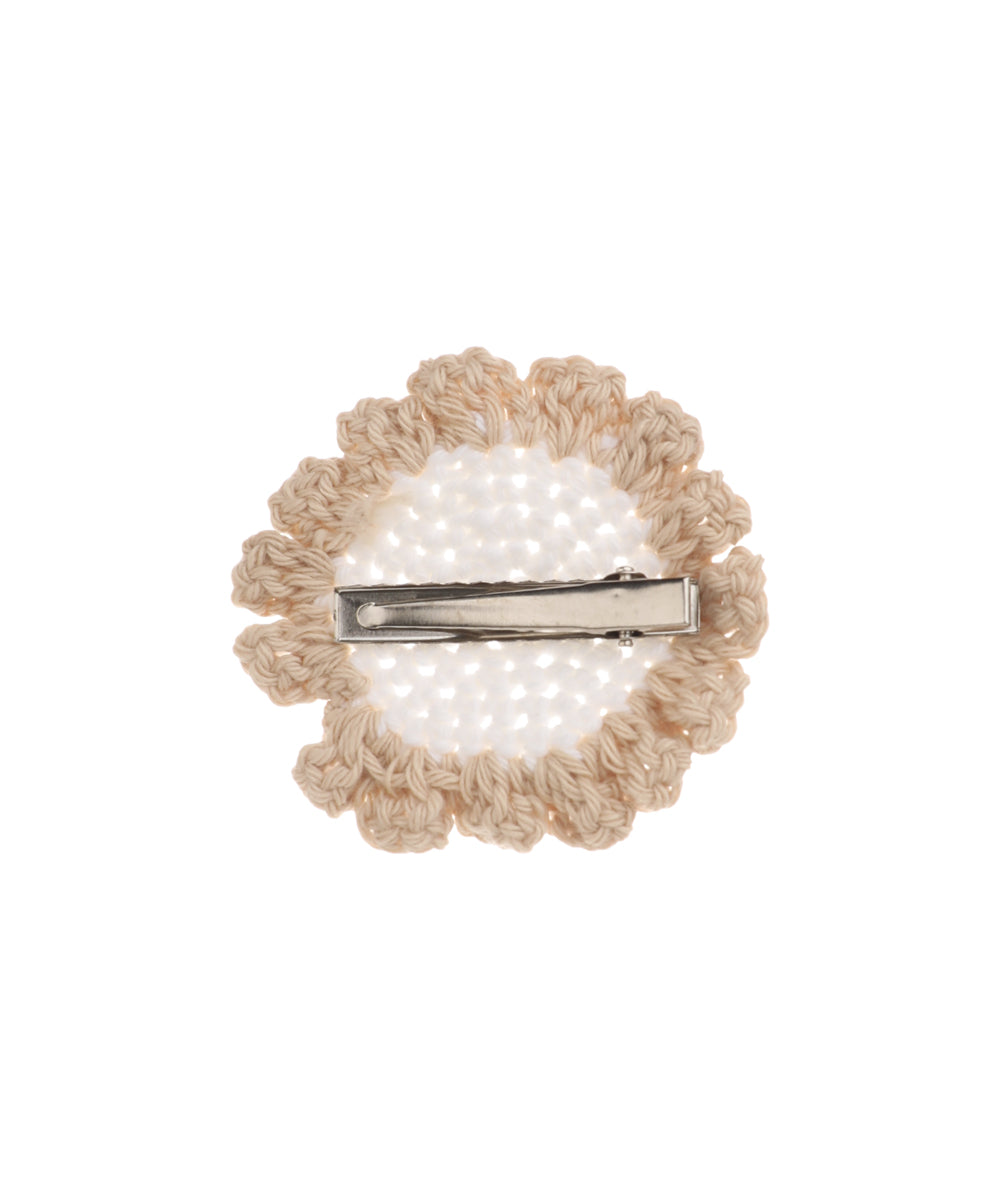 Artisan-Inspired Scalloped Two-Tone Crochet Hair Clip | Stylika