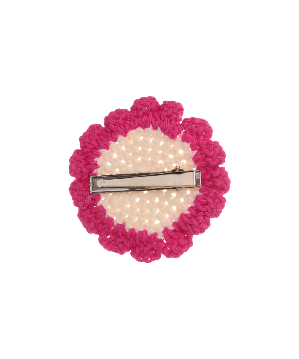 Artisan-Inspired Scalloped Two-Tone Crochet Hair Clip | Stylika