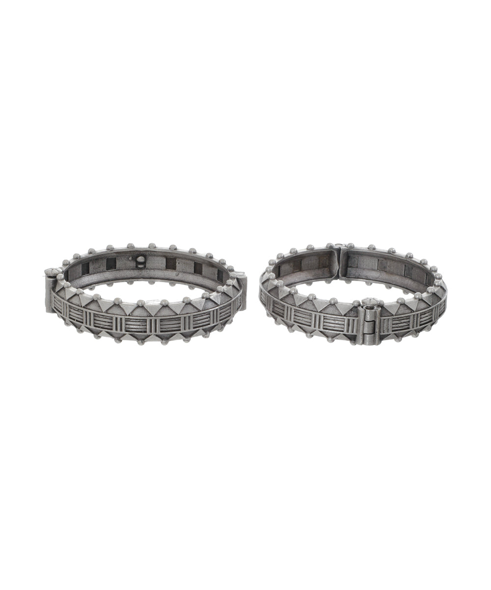 Artisanal Geometric Design Oxidised Bangles | Stylika