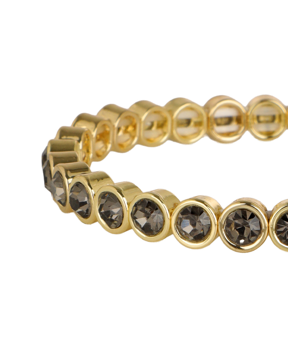 Flexible round link bracelet with a circular silhouette