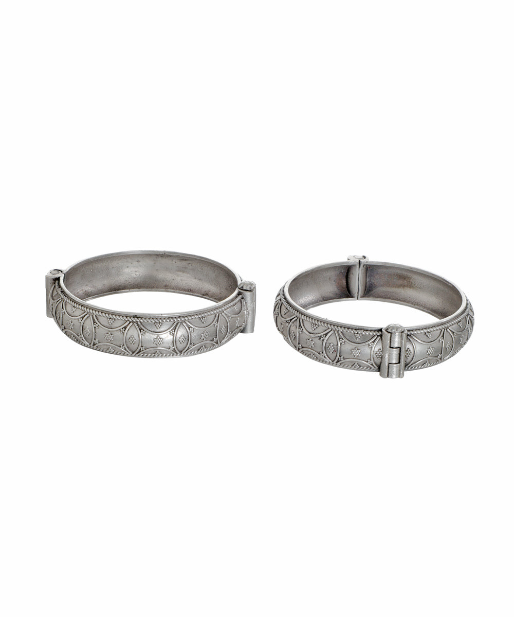 Ornate Oxidised Bangles | Stylika