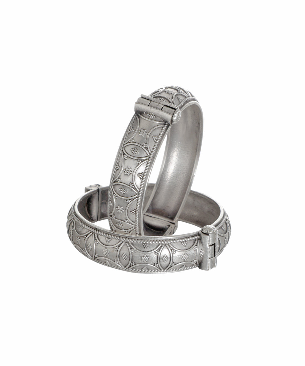 Ornate Oxidised Bangles | Stylika
