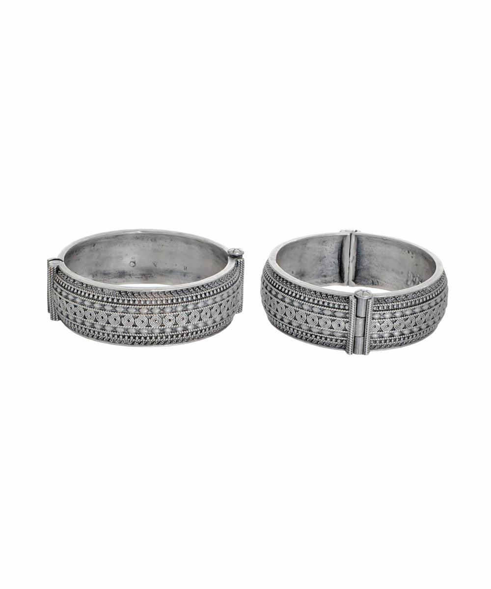 Intricate Pattern Oxidised Bangles | Stylika