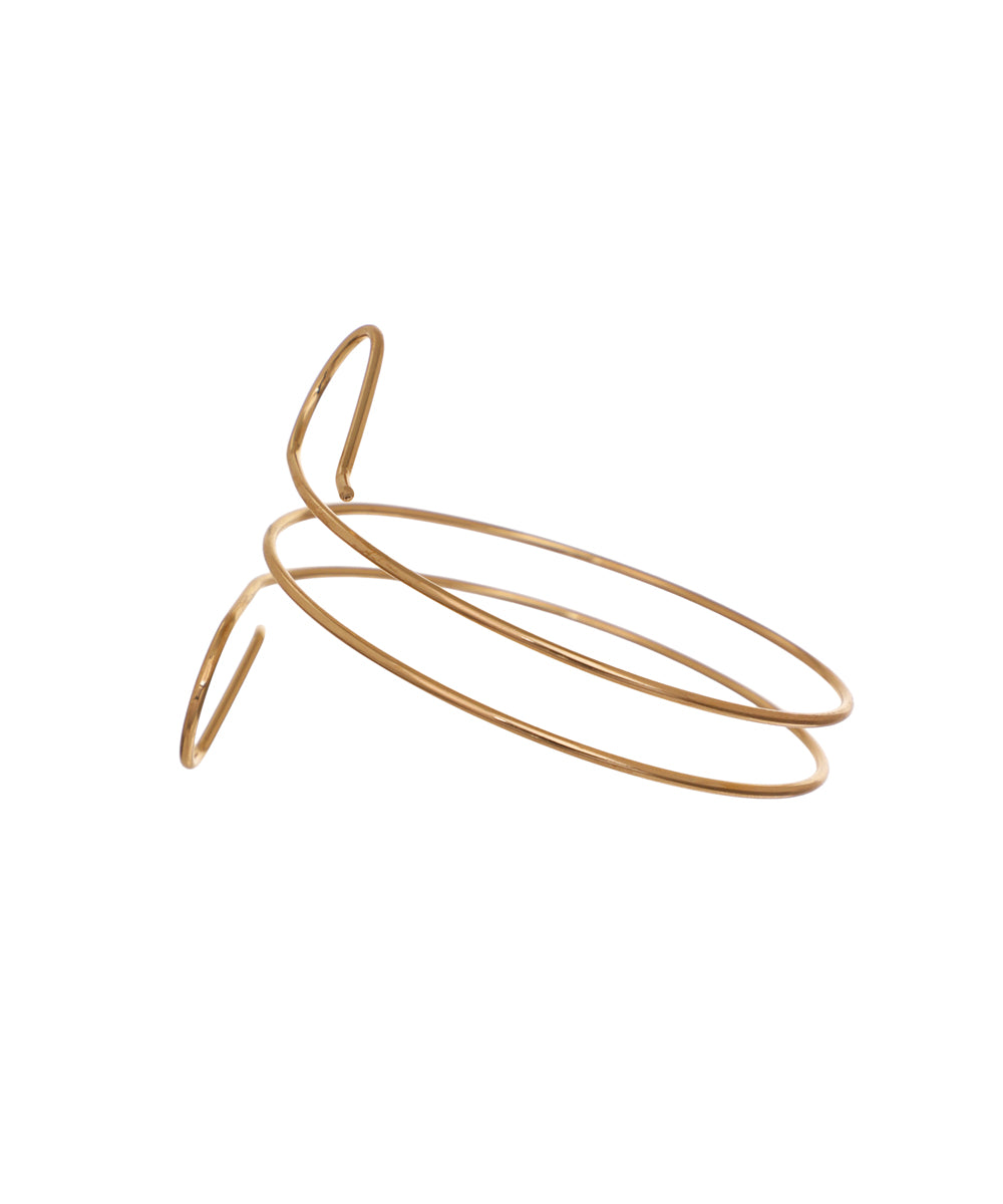 Refined Spiraled Upper Arm Cuff for Modern Style | Stylika