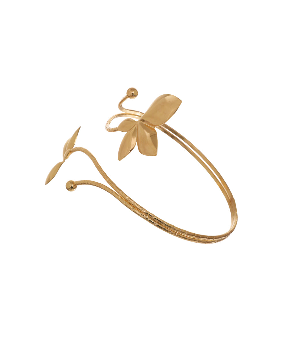 Nature-Inspired Sculptural Leaf Coil Arm Cuff | Stylika