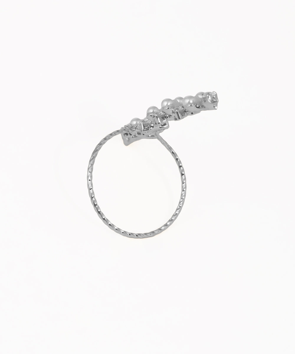 Sophisticated Wrap Ring with Flowing Embellishments | Stylika