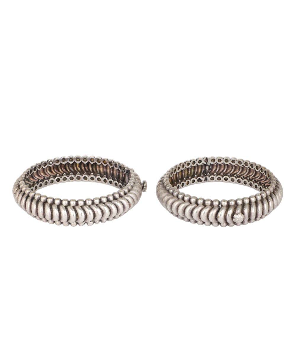 Ribbed Beaded Oxidised Bangle | Stylika