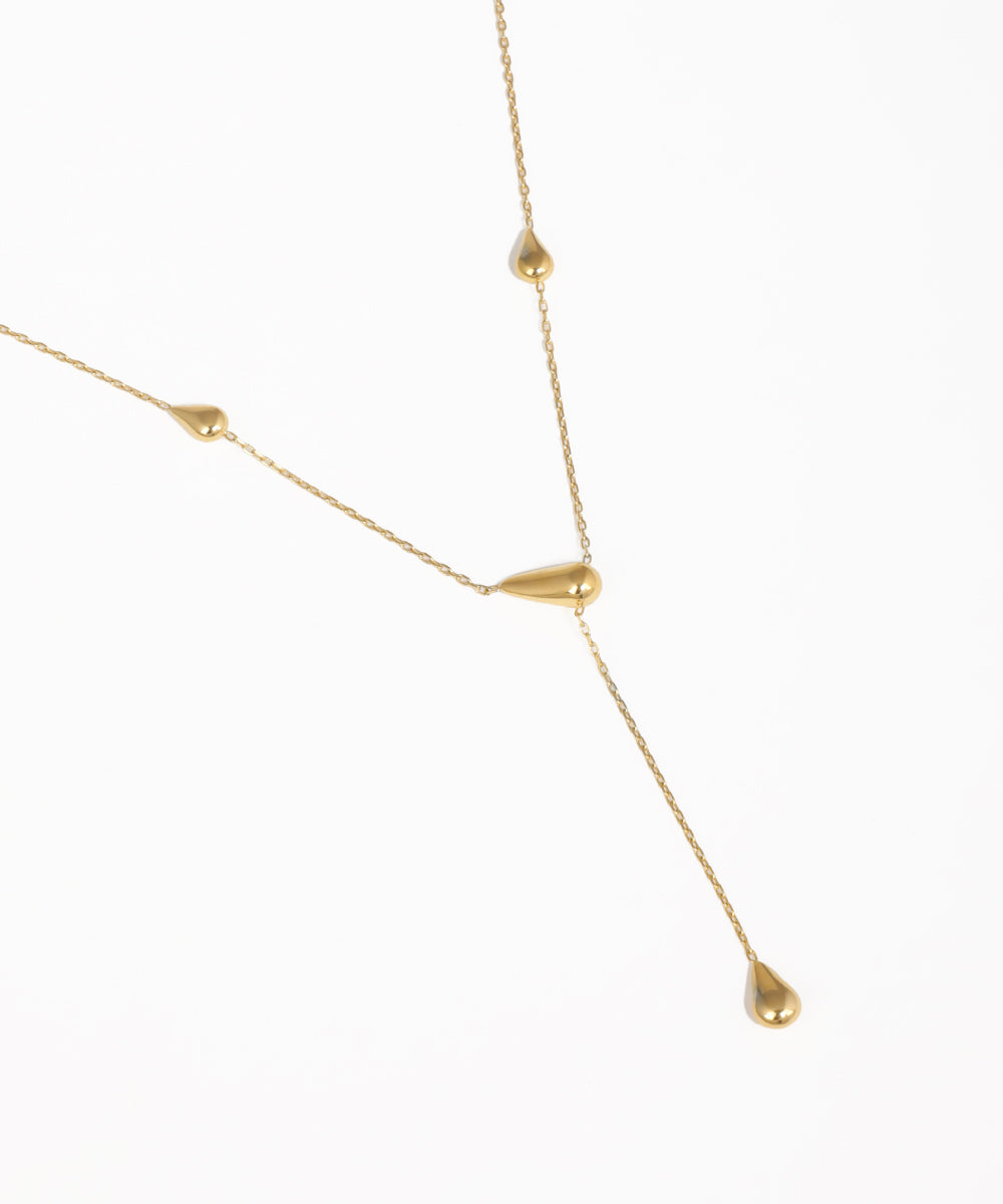 Gold Y-drop necklace with elegant teardrop pendant