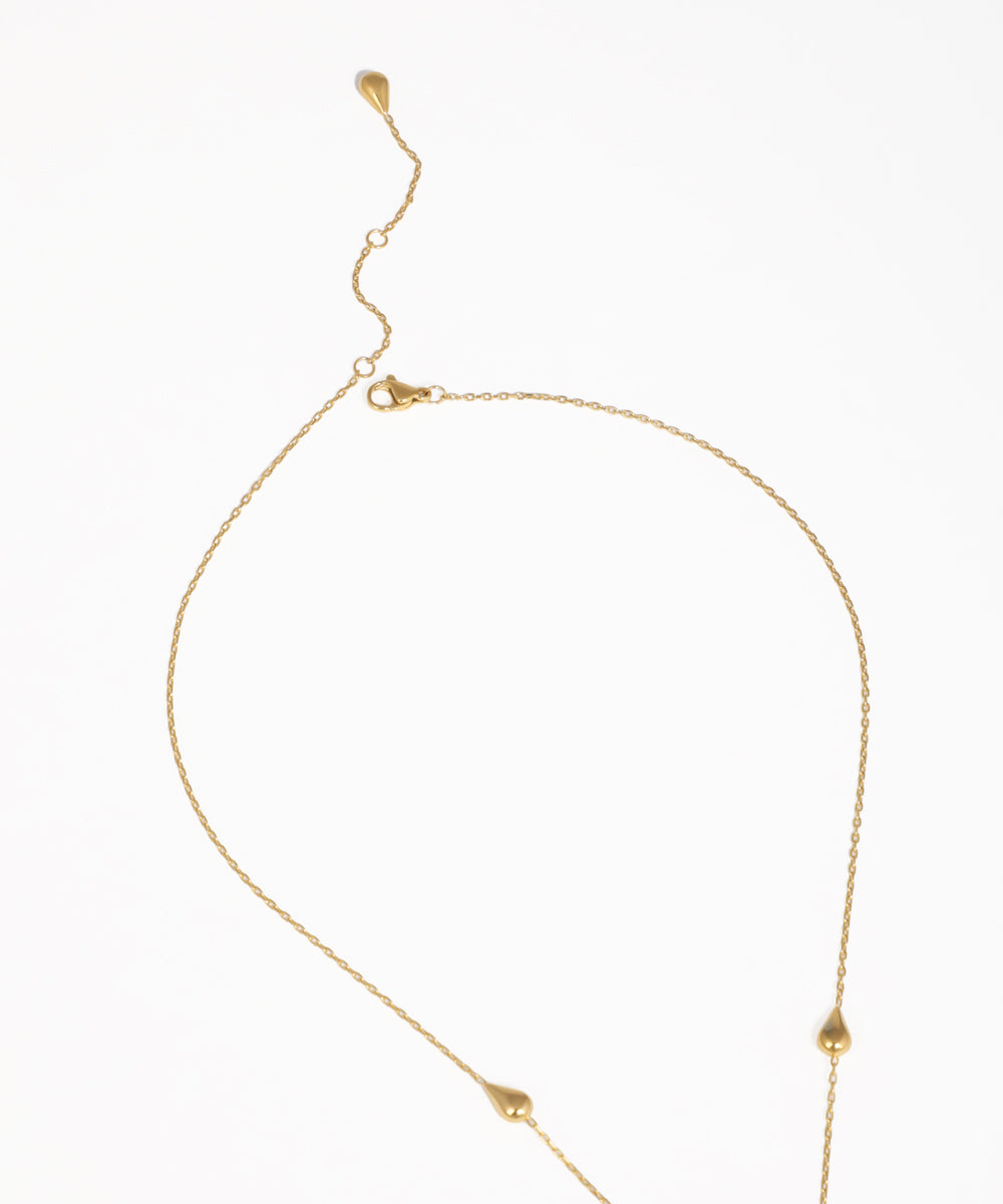 Minimalist teardrop pendant necklace with lariat design