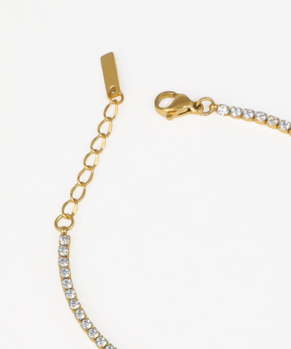 Sparkling Graduated Bezel and Line Stone Bracelet | Stylika