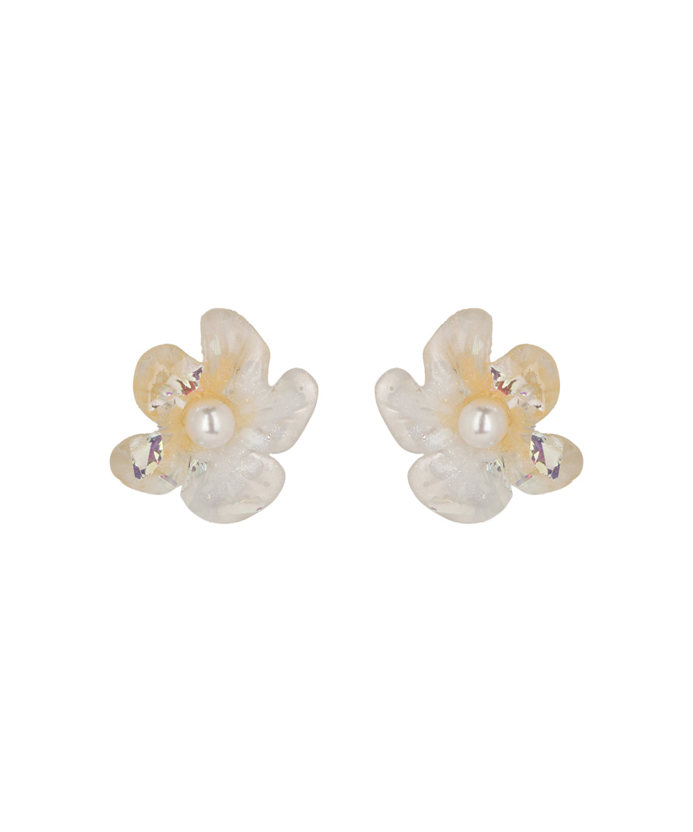 Iridescent Buttercream Pearl Flower Stud Earrings | Stylika