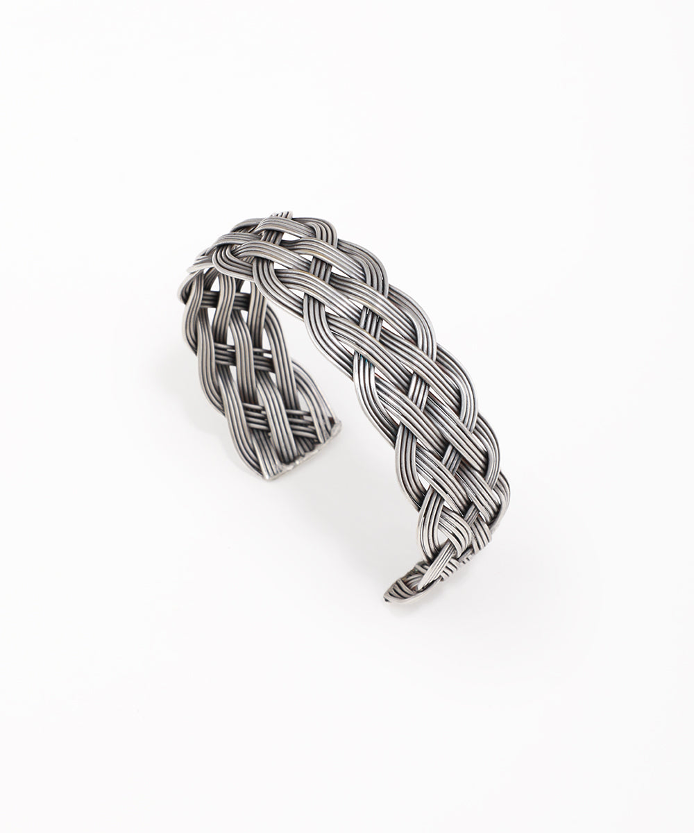 Oxidised kada with intricate woven pattern