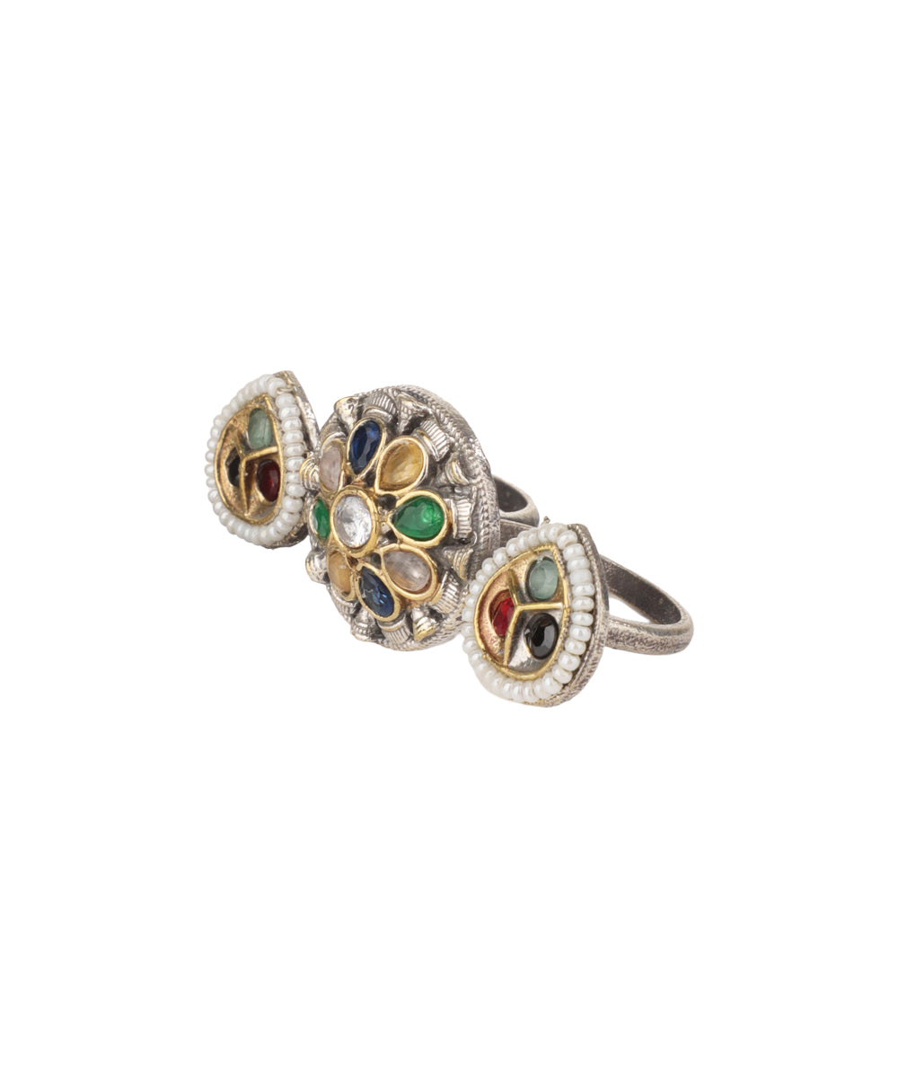 Petal Medallion Trio Ring | Stylika