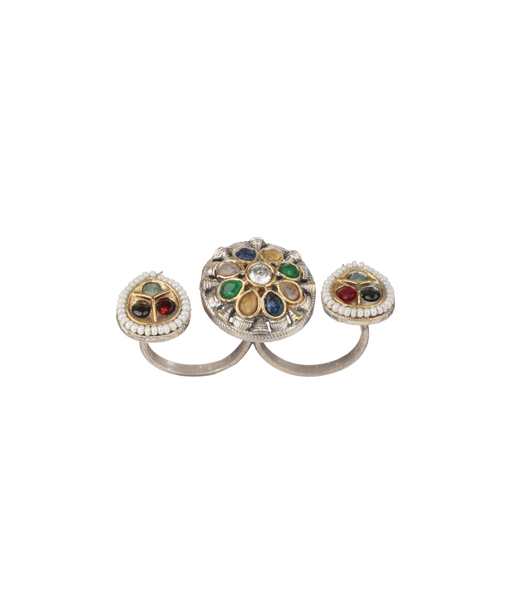 Petal Medallion Trio Ring | Stylika