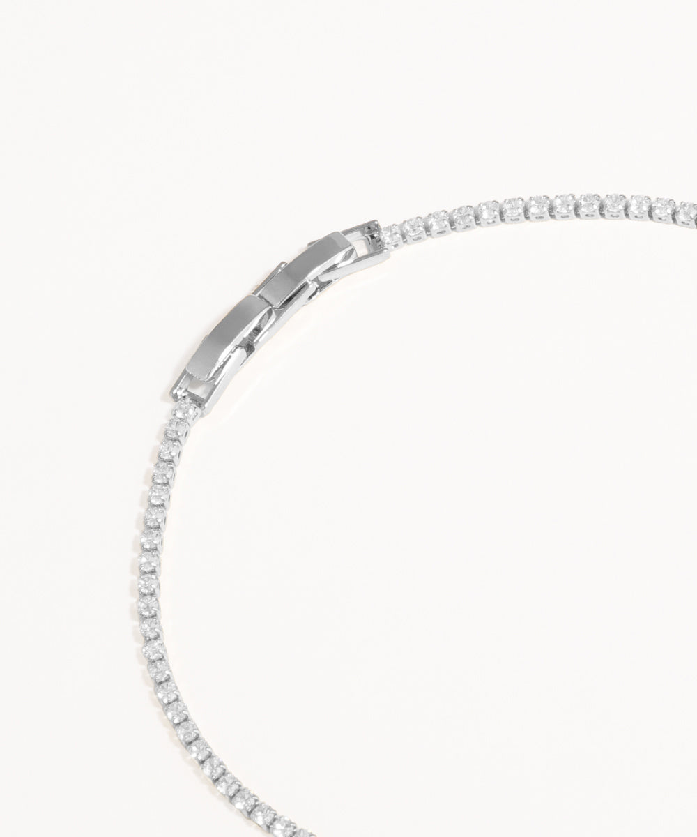 Sleek Tennis Chain with Subtle Heart Pendant Necklace with Earrings | Stylika