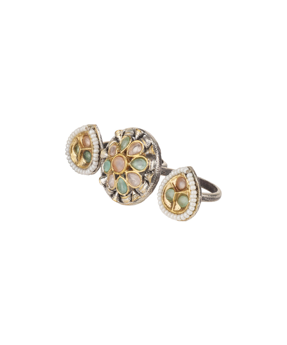 Petal Medallion Trio Ring | Stylika