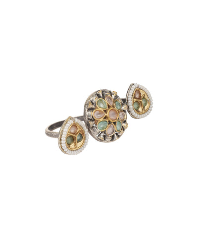Petal Medallion Trio Ring | Stylika