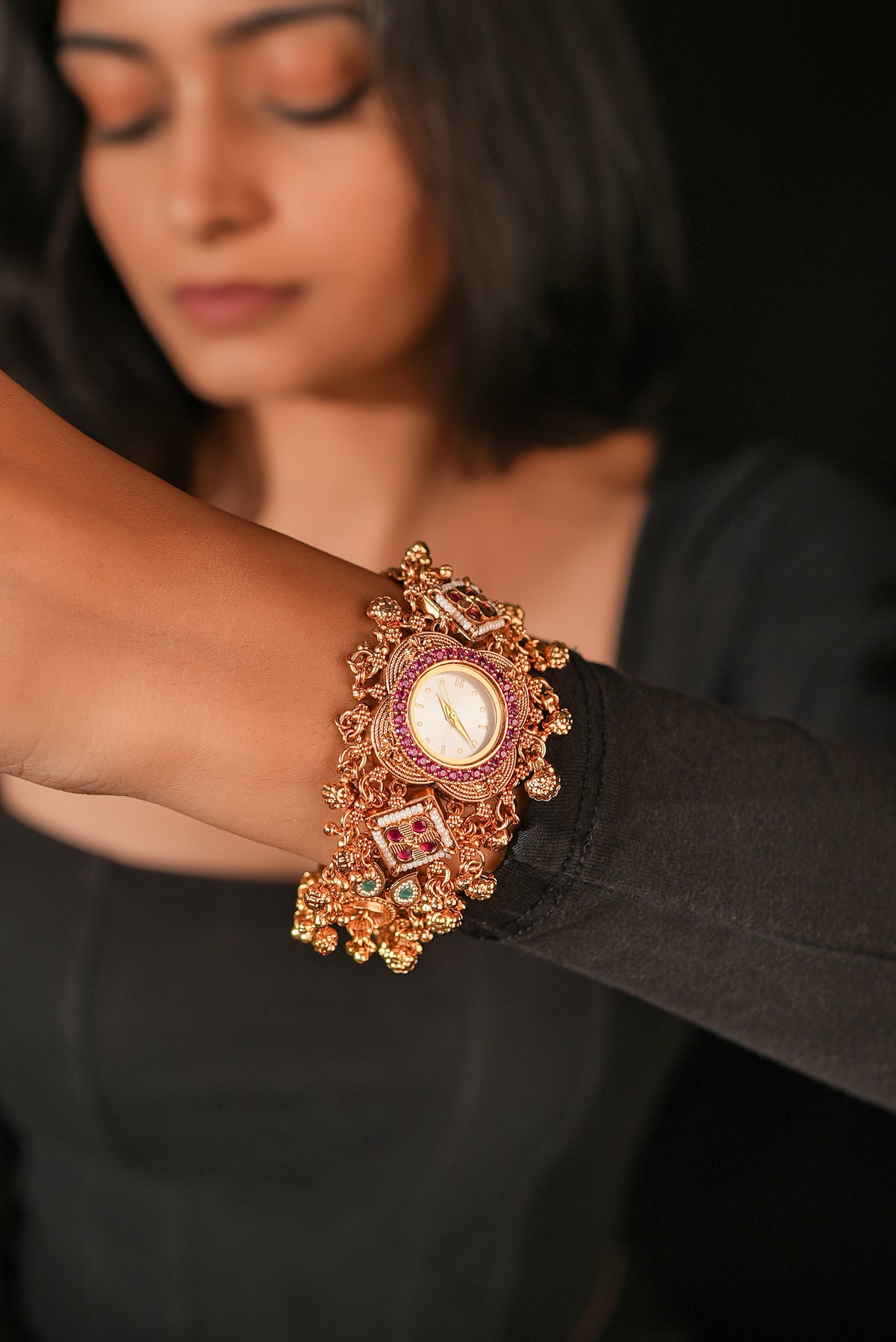 Vaidehi Regal Heritage Watch Bracelet | Stylika 