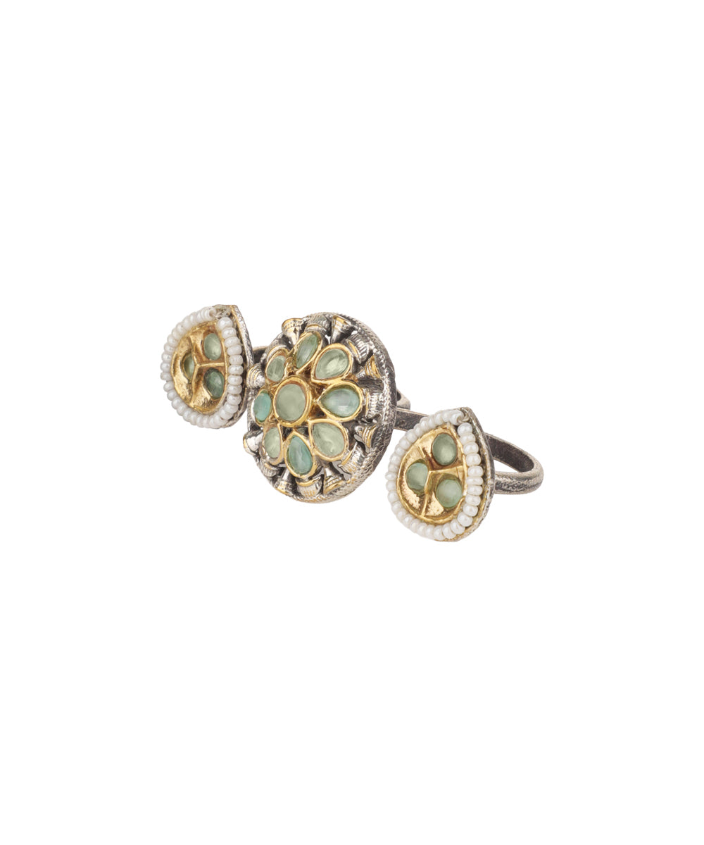Petal Medallion Trio Ring | Stylika