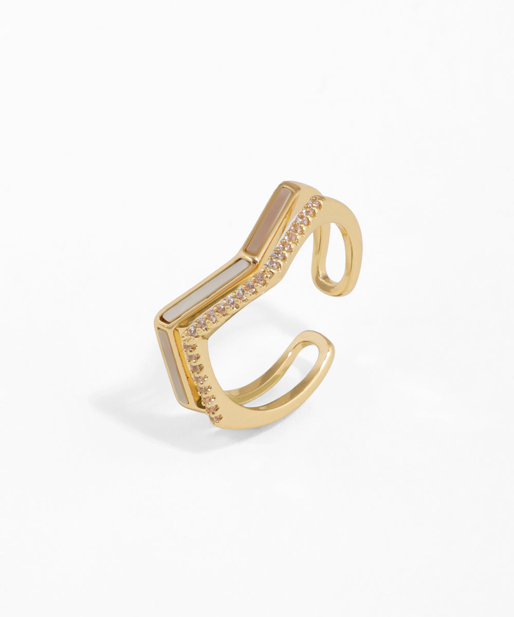 Contoured Chevron Ring with Inlay & Sparkle Detail | Stylika