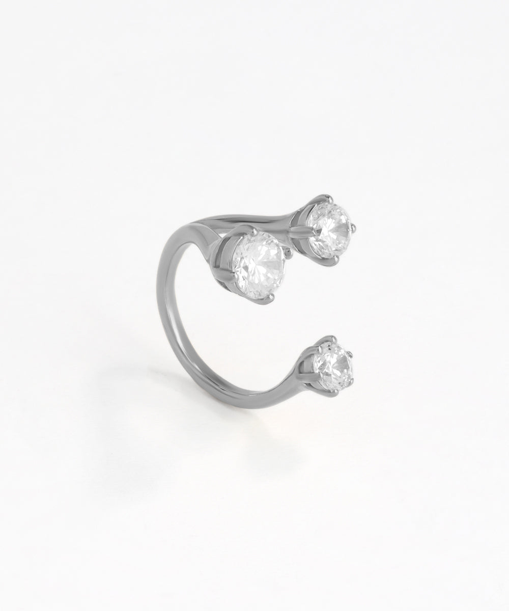 Contemporary Open Ring with Three Brilliant Stones | Stylika