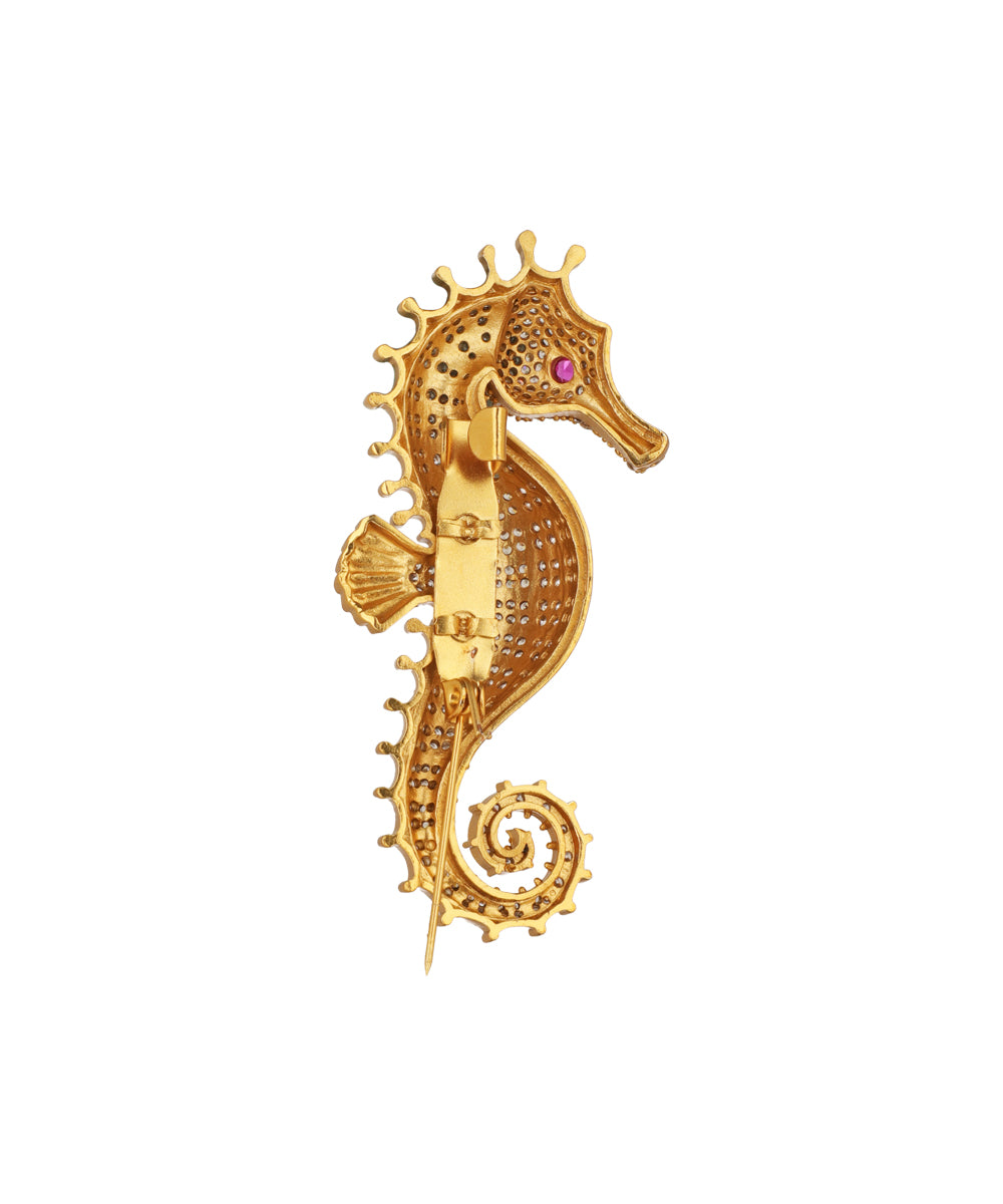 Seahorse Shaped Decorative Statement Brooch | Stylika