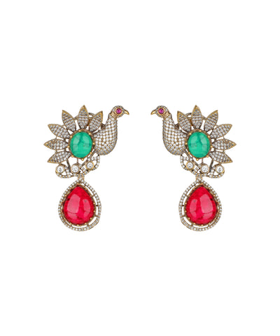 Necklace set that pairs well with ethnic festive wear