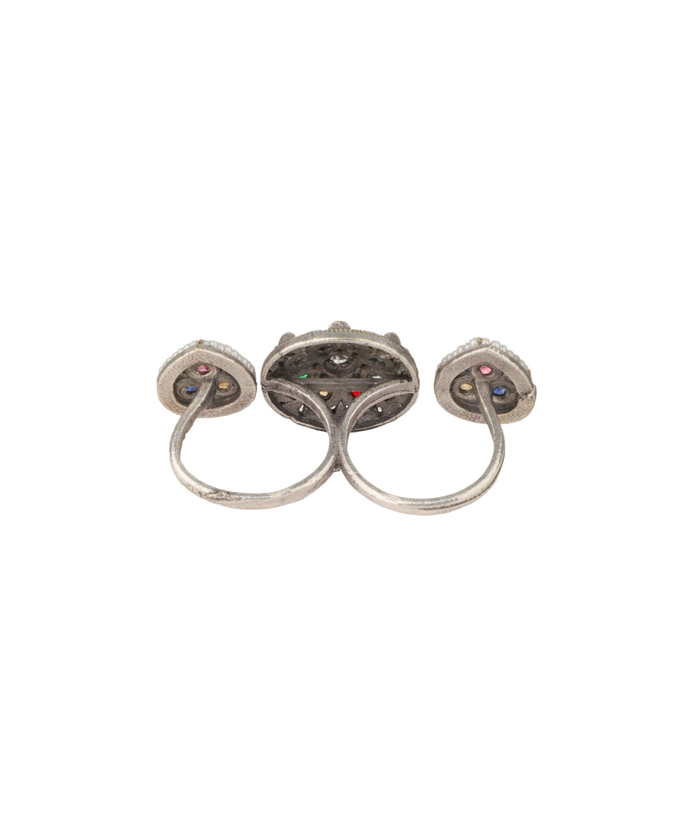 Petal Medallion Trio Ring | Stylika
