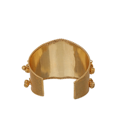 Grand Kundan Style Floral Oxidised Cuff Bracelet | Stylika