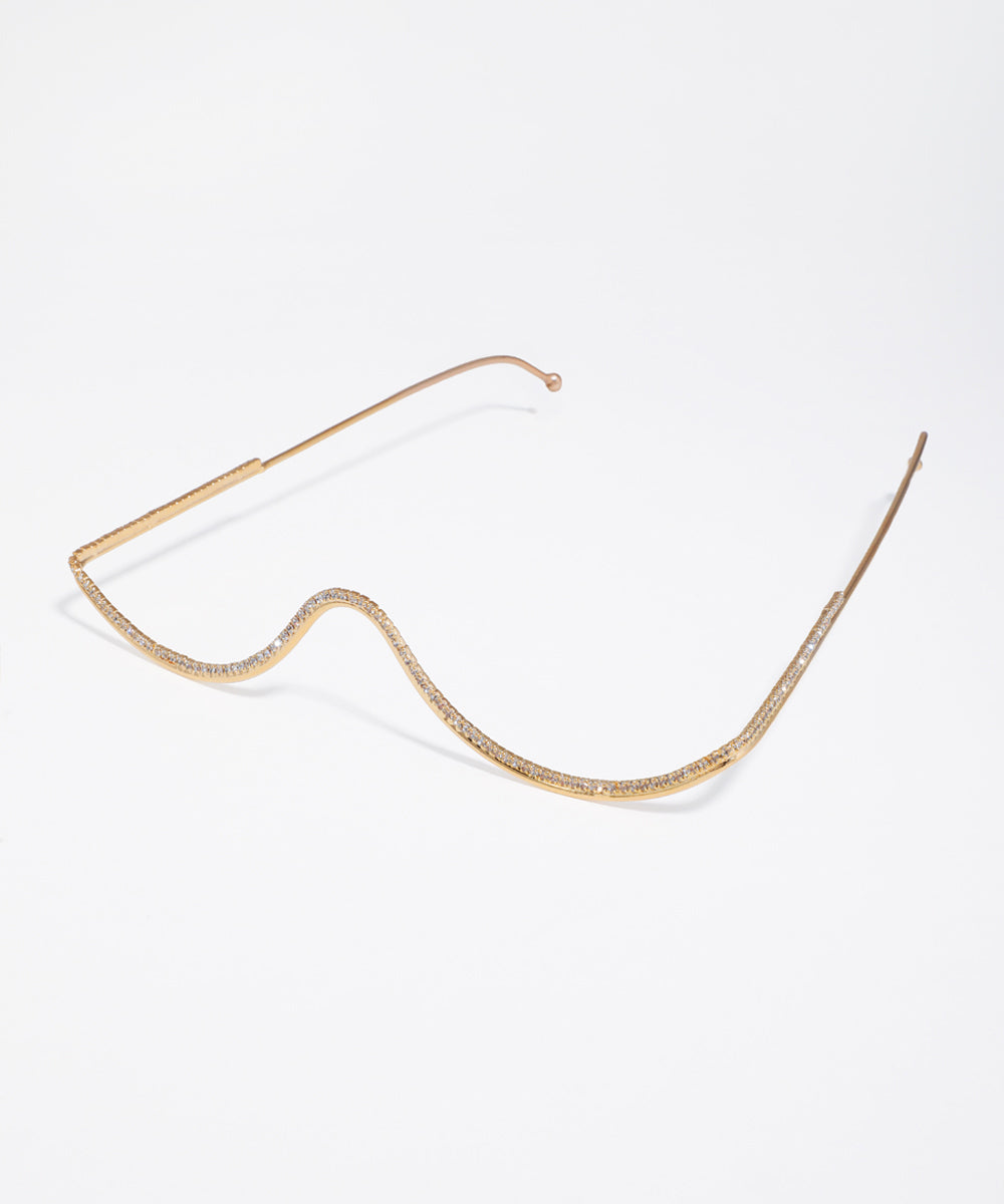Statement Wavy Contoured Facelet | Stylika