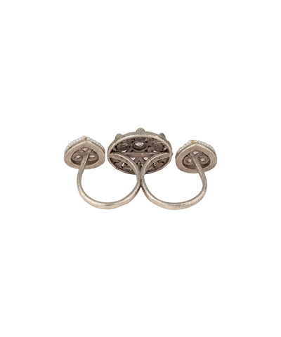 Petal Medallion Trio Ring | Stylika