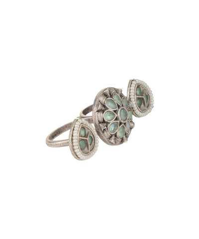 Petal Medallion Trio Ring | Stylika