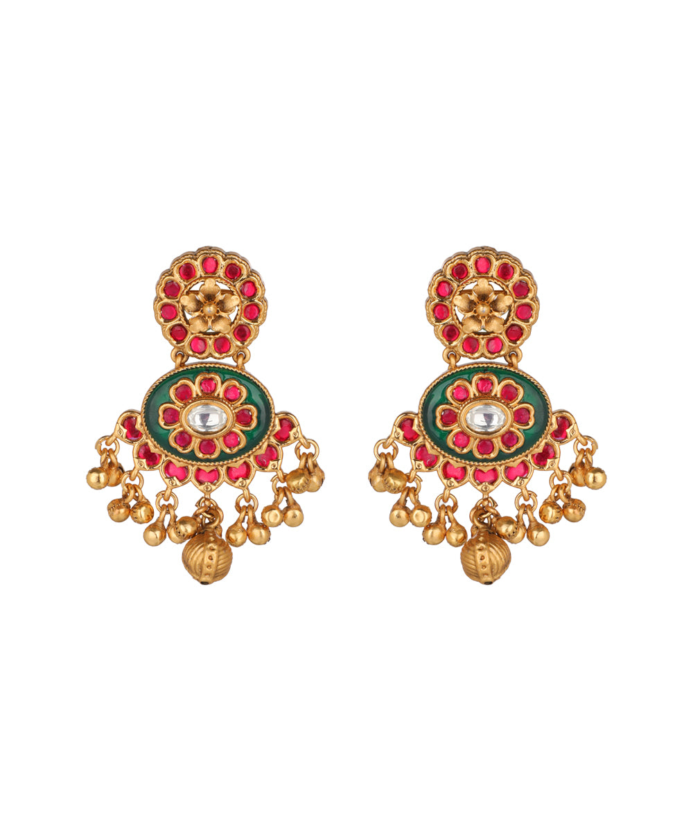 Traditional necklace set paired with festive attire