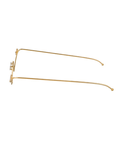 Distinctive Wavy Frame Starburst Embellished Facelet | Stylika