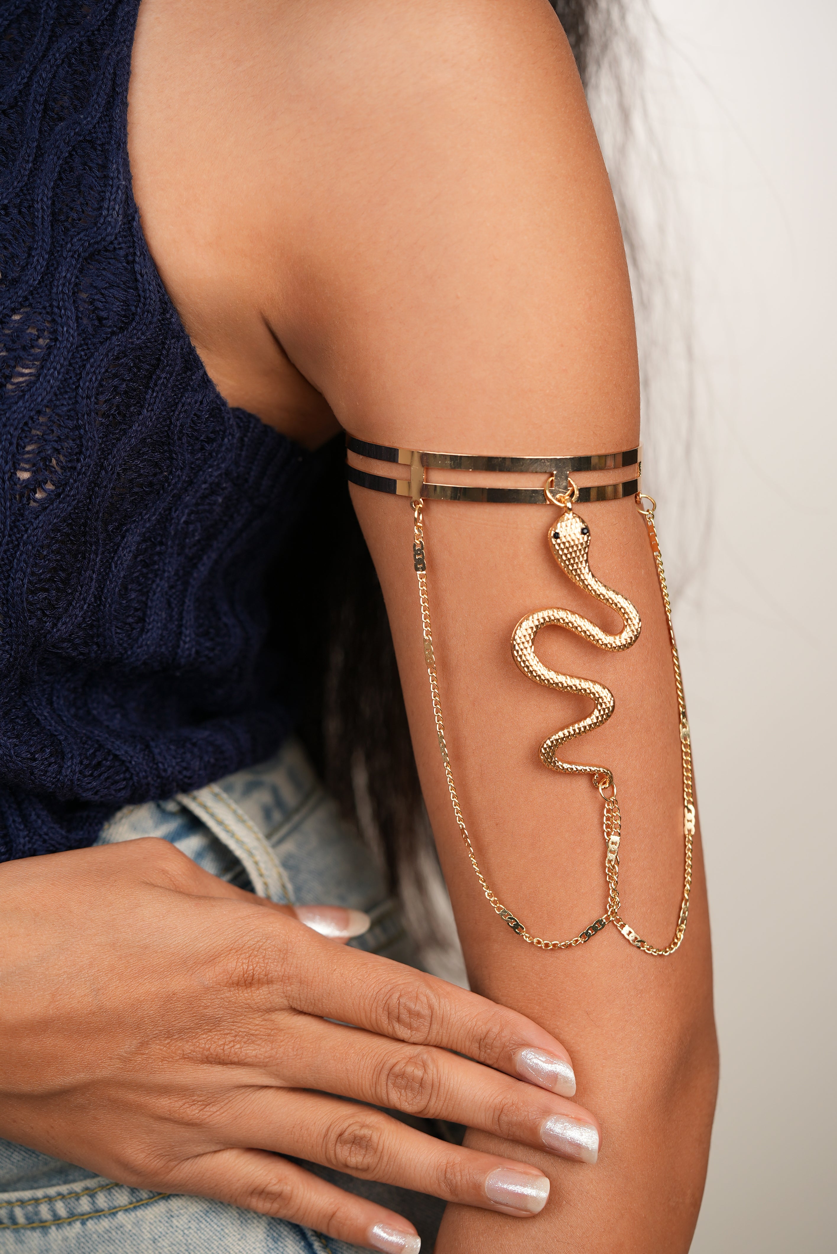 Chained Snake Design Arm Cuff | Stylika