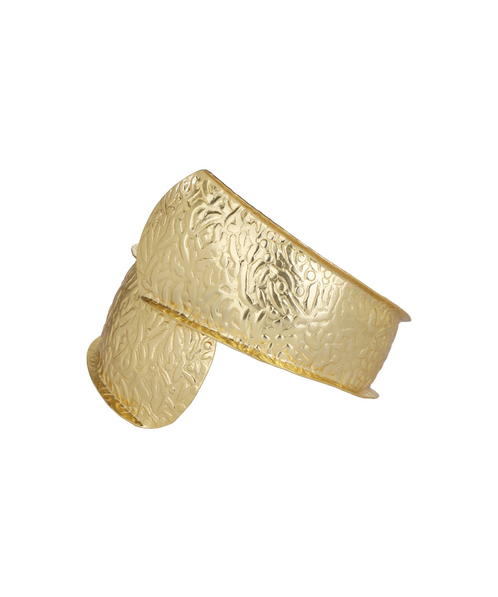 Textured Intertwined Arm Cuff with Organic Motif | Stylika