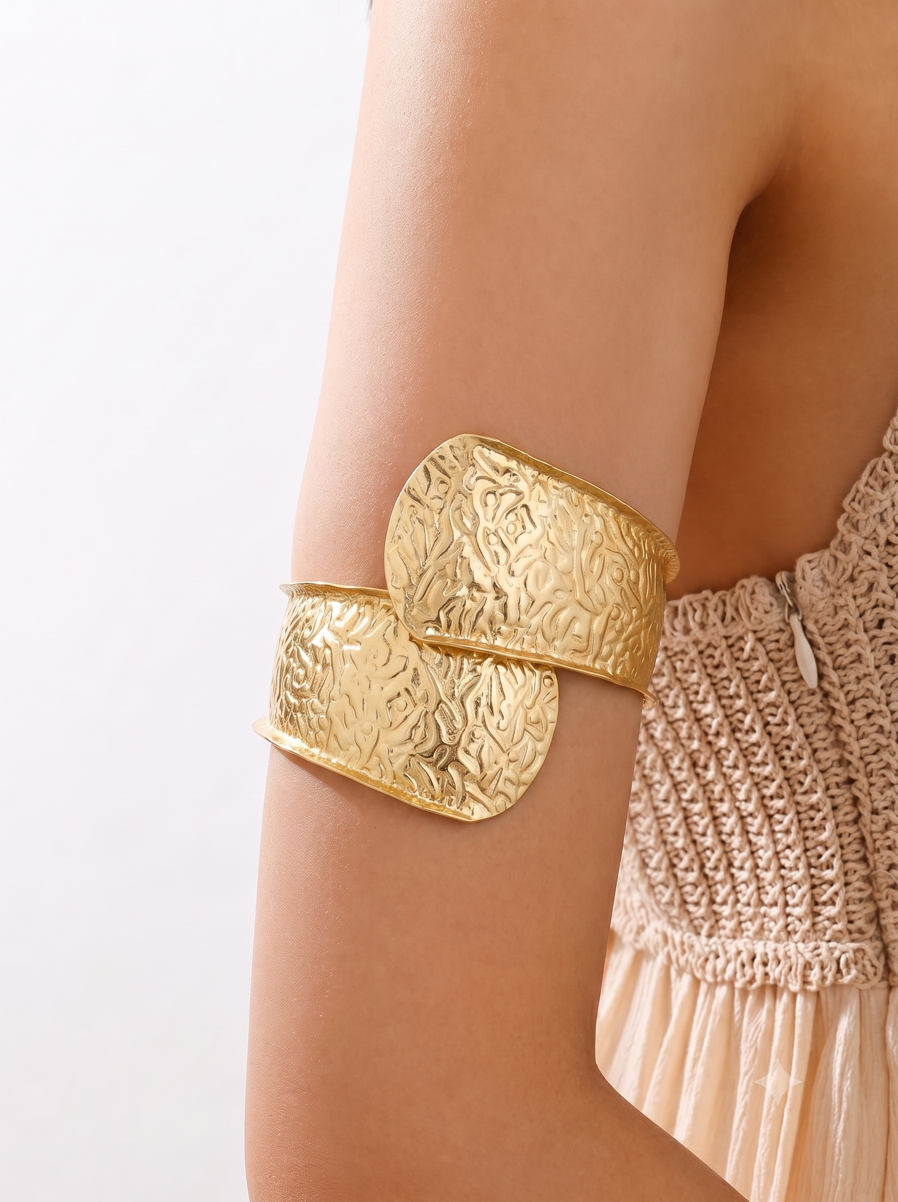 Textured Intertwined Arm Cuff with Organic Motif | Stylika
