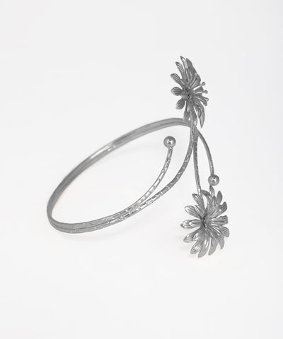 Intricate Floral Design Statement Arm Cuff | Stylika