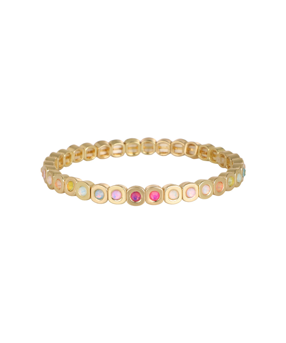 Stretch bracelet featuring alternating glass crystal details