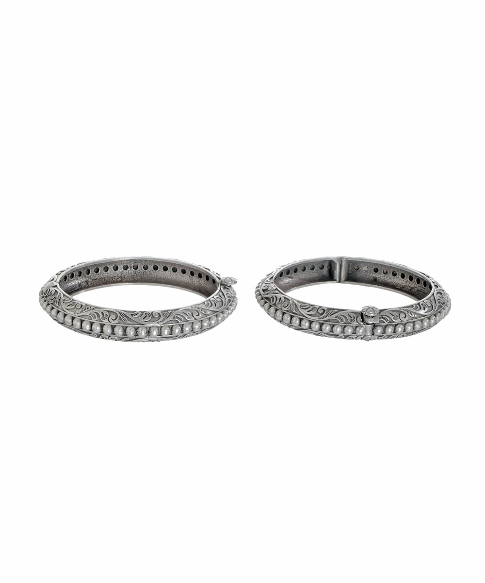 Artisan Floral Engraved Oxidised Bangles | Stylika